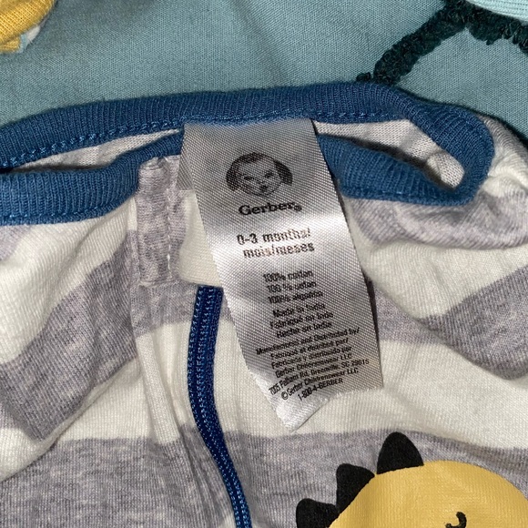 Gerber 0-3 Onesie Set of 3 - Picture 4 of 7